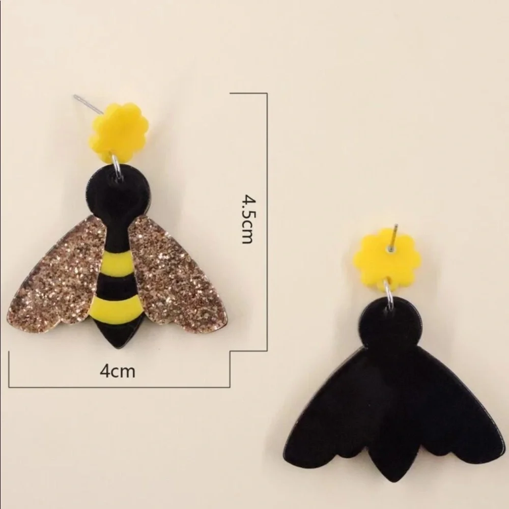 •Bumblebee Glitter Design Drop Earrings• - Picture 4 of 4
